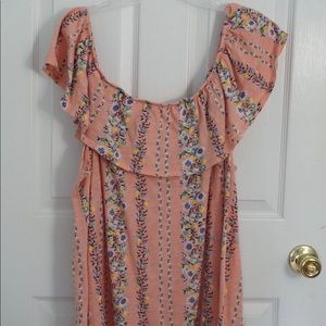 MAKE ME AN OFFER! Peach off the shoulder top